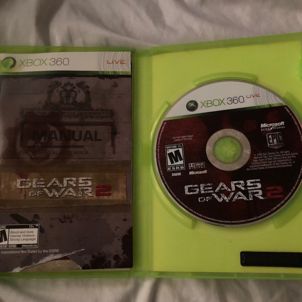 Xbox 360 - Picture 2 of 3